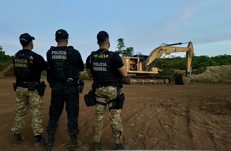  Polícia Federal interrompe atividade de mineradora clandestina em Cumaru do Norte no Pará